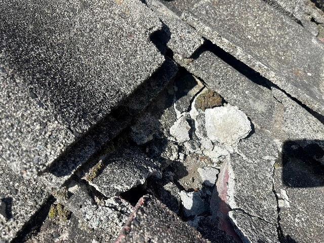 甲府市　雨漏れ　セメント瓦　葺き替え工事